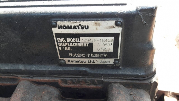 KOMATSU  Fd30-16