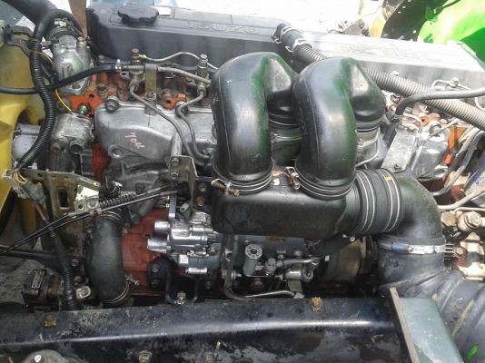 ขายรถ6ล้อ ISUZU FTR ตู้ 10บาน ปี03 195แรงม้า