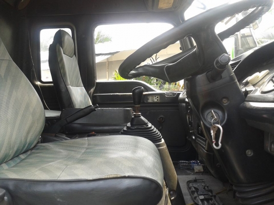 ขายรถ6ล้อ ISUZU FTR ตู้ 10บาน ปี03 195แรงม้า