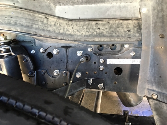 ขายหกล้อ240 แรงตู้10 บานจดปี 2556 ยาว7.30 ขาย สด ผ่อน