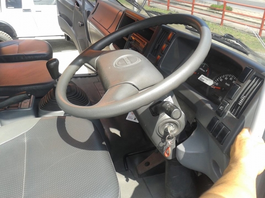 ขายรถ 6ล้อISUZU FTR CNG ตู้10บาน ปี2012 เครื่อง240แรงม้า ตู้ยาว 7.50เมตร