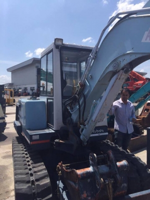 รถขุด KUBOTA แทรกยาง รถสวยมาก จากญี่ปุ่น