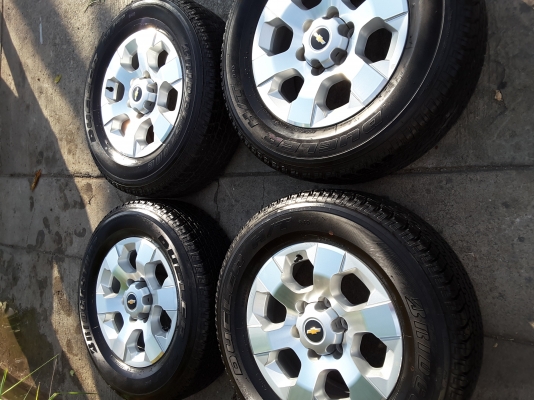 ล้อ chave ขอบ  17 พร้อมยาง bridgestone 255 65 17 ชุดล่ะ 17500