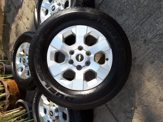 ล้อ chave ขอบ  17 พร้อมยาง bridgestone 255 65 17 ชุดล่ะ 17500