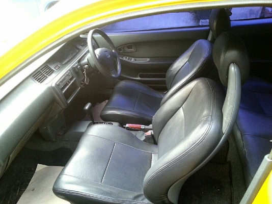 ขายซีวิค3ดอ เครื่อง1.5 เกียร์ออโต้ แอร์เย็น รถพร้อมใช้