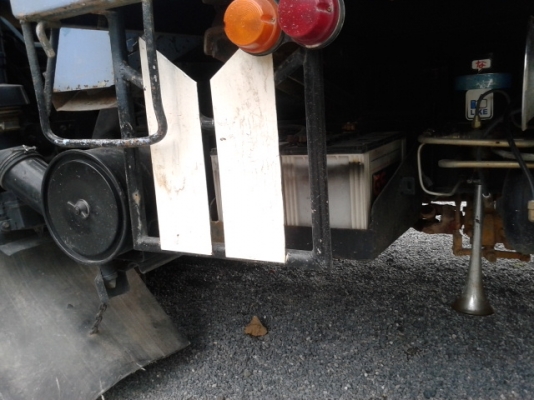 (ขายแล้วจ้าเสี่ยสมบูรณ์ ไป จ. นครศรีธรรมราช)6 ล้อดั้มอีซูสุ  120  แรงม้า  รถสวย  แอร์เย็น เบรกเทฟฟี่ พ.เวอร์  พร้อมใช้งาน