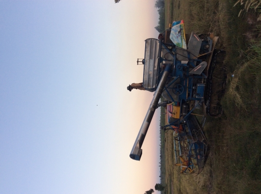 ขายรถเกี่ยวข้าว