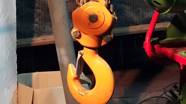 รอกไฟฟ้า 5 ตัน พร้อมตู้คอนโทรล