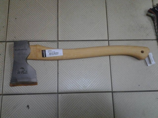 ขายขวานเสือ1 1/4ปอน HULT'S CELEBRATED AXES. MADE IN SWEDEN.