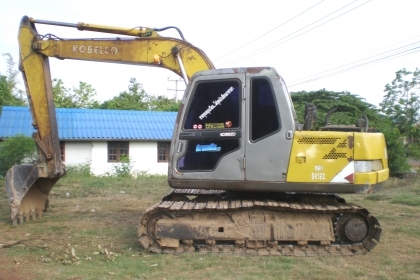 ขายด่วนแบ็คโฮลดราคาแล้ว