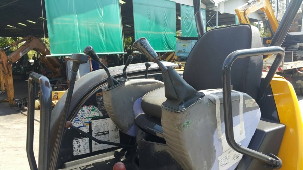 ขาย รถขุด KOMATSU รุ่น PC30MR มือสองญี่ปุ่น แทร็กเหล็ก สลักแน่น ทั้งคัน คอนโทรลสั้น สภาพสวย พร้อมใช้งานได้เลย มือถือ /LINE ID : 0818753444 ขาย รถขุด KOMATSU รุ่น PC30MR มือสองญี่ปุ่น แทร็กเหล็ก สลักแน่น ทั้งคัน คอนโทรลสั้น สภาพสวย พร้อมใช้งานได้เลย มือถือ /LINE ID : 0818753444