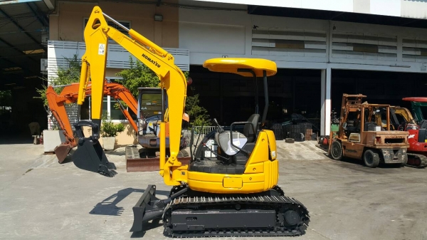 ขาย รถขุด KOMATSU รุ่น PC30MR มือสองญี่ปุ่น แทร็กเหล็ก สลักแน่น ทั้งคัน คอนโทรลสั้น สภาพสวย พร้อมใช้งานได้เลย มือถือ /LINE ID : 0818753444 ขาย รถขุด KOMATSU รุ่น PC30MR มือสองญี่ปุ่น แทร็กเหล็ก สลักแน่น ทั้งคัน คอนโทรลสั้น สภาพสวย พร้อมใช้งานได้เลย มือถือ /LINE ID : 0818753444