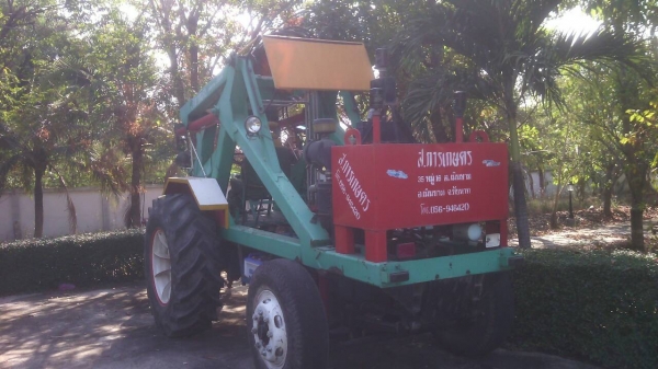 รถคีบอ้อย คีบหลัง เกียร์ทอร์ค ใช้งานมา ปีเดียว มีเล่มทะเบียน
