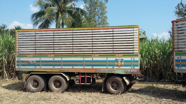 ขายรถพ่วง 22 ล้อ แม่-ลูก กระเนียมคอกเกษตรดั้ม ISUZU 360 ปี.52-53 มี 2 พ่วง สวยๆ ราคา2500000 ต่อรอง สนใจนัดดูรถได้เลยครับ