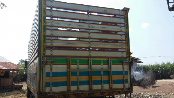 ขายรถพ่วง 22 ล้อ แม่-ลูก กระเนียมคอกเกษตรดั้ม ISUZU 360 ปี.52-53 มี 2 พ่วง สวยๆ ราคา2500000 ต่อรอง สนใจนัดดูรถได้เลยครับ