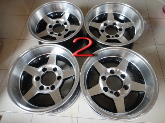 ขายล้อแม็กออฟลึก ล้นเว่อร์ 5 รู 6 รู ใส่รถคลาสสิคและรถโฟร์วีล มีหลายแบบหลายลายครับ