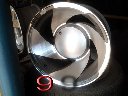 ขายล้อแม็กออฟลึก ล้นเว่อร์ 5 รู 6 รู ใส่รถคลาสสิคและรถโฟร์วีล มีหลายแบบหลายลายครับ