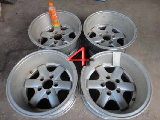 ขายล้อแม็กออฟลึก ล้นเว่อร์ 5 รู 6 รู ใส่รถคลาสสิคและรถโฟร์วีล มีหลายแบบหลายลายครับ