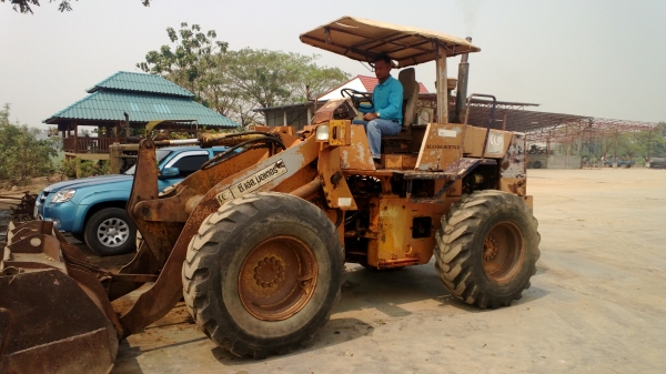 รถตักล้อยางWA100-1 รถสภาพดี  พร้อมใช้เลี้ยวเอว S/N 10483