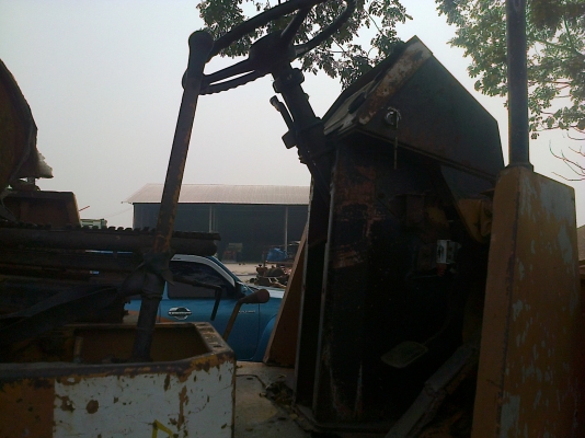 รถตักล้อยางWA100-1 รถสภาพดี  พร้อมใช้เลี้ยวเอว S/N 10483