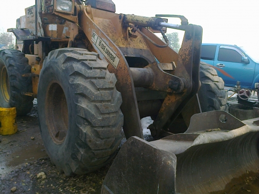 รถตักล้อยางWA100-1 รถสภาพดี  พร้อมใช้เลี้ยวเอว S/N 10483