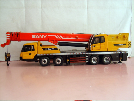 Model SANY STC500 Truck Crane Scale 1:43 เหมาะสำหรับเป็นของสมนาคุณ หรือตั้งโชว์มากครับ Model SANY STC500 Truck Crane Scale 1:43 เหมาะสำหรับเป็นของสมนาคุณ หรือตั้งโชว์มากครับ