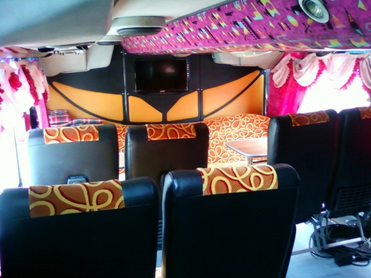 ต้องการขายรถบัส8ล้อ2ชั้น ต้องการขายรถบัส8ล้อ2ชั้น