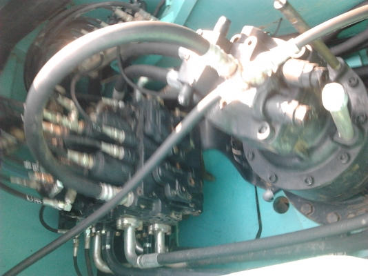 ขายถูก  รถแม็กโค   Kobelco   yn - 11    200 - 8