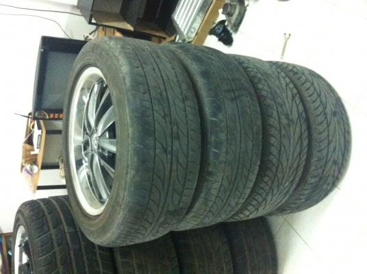 ขายแม็ก17พร้อมยาง    ทั้งชุดพร้อมใส่   8000  บาท
