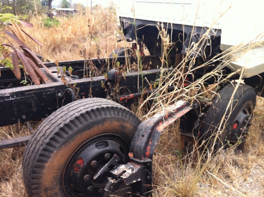 ขายซากรถHINO   2คานหน้า                   150000  บาท