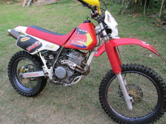 ขาย XR 250 CC ถังพลาสติกตัวแข่งเครื่องแรง