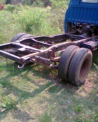 ขายรถบรรทุก 6ล้อ Toyota BU3000 เครื่องฟิตใหม่ คัซซีพอใช้ได้ขายตามสภาพ เหมาะสำหรับต่อดั้ม