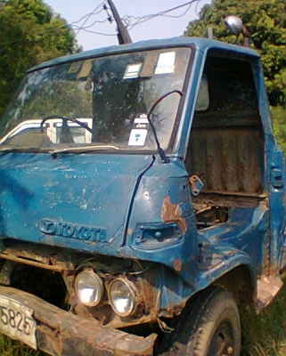 ขายรถบรรทุก 6ล้อ Toyota BU3000 เครื่องฟิตใหม่ คัซซีพอใช้ได้ขายตามสภาพ เหมาะสำหรับต่อดั้ม