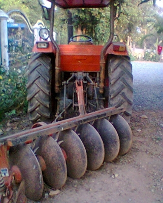 ขายรถไถ KUBOTA 42 แรงม้า อุปกรณ์มีผาน6  ใช้ในไร่สวนตัว