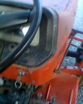 ขายรถไถ KUBOTA 42 แรงม้า อุปกรณ์มีผาน6  ใช้ในไร่สวนตัว