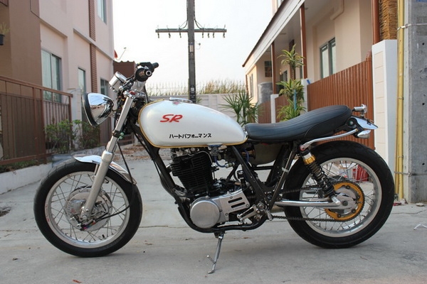 บรีส ลำลูกกา // ขาย SR400 อินวอยล์ แต่งเต็ม เครื่องใช้ดี