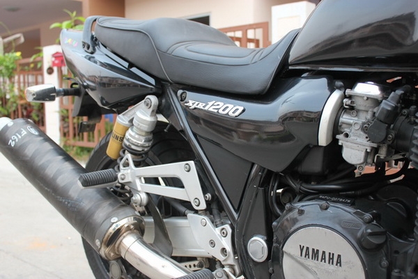 บรีส ลำลูกกา //ขาย YAMAHA XJR1200 ปี98 รถอินวอยล์  95000 บาท