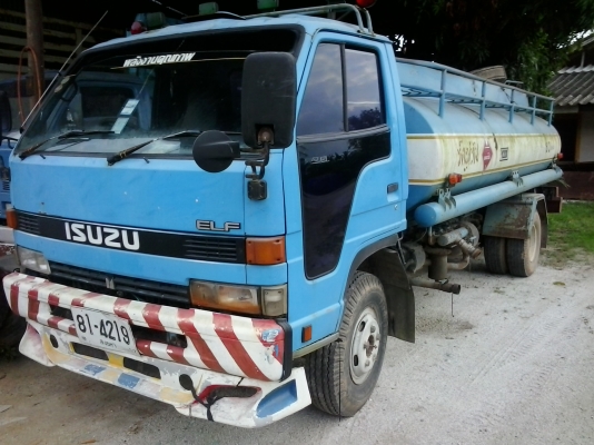 ขายหกล้อรถน้ำมัน 100 แรงม้า รถสวย  สภาพดี