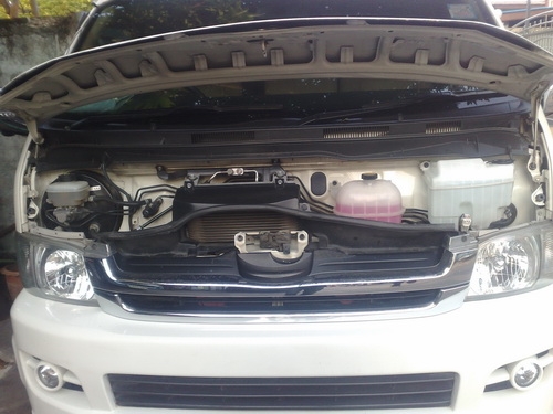 COMMUTER 2010 VIP หล่อๆพร้อมใช้มือเดียว