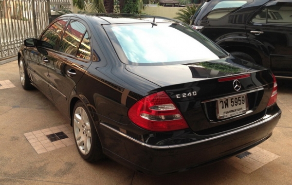 BENZ  E240 สภาพดี ปี46-ขายแล้วครับ-