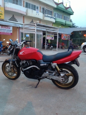 ขาย CB400 เทค1 ปี2001 อินวอยล์สรรพสามิต เครื่องดี ขาย CB400 เทค1 ปี2001 อินวอยล์สรรพสามิต เครื่องดี