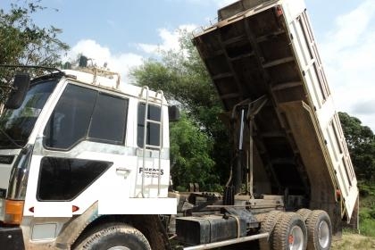 ขาย Fuso FN527M-TC สองเพลาดั้ม เครื่อง 6D15 inter turbo โทร 088-4501277