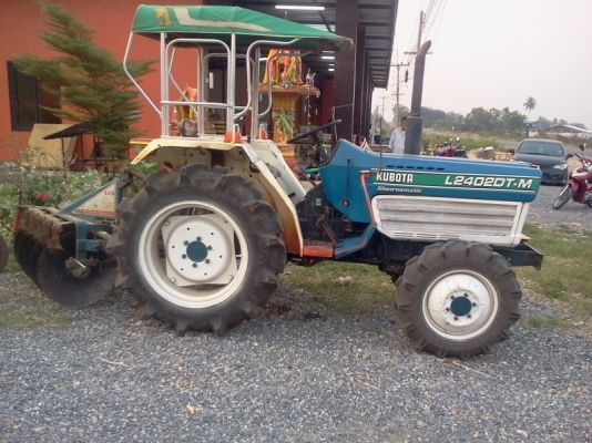 ขายl 2402bt สภาพสวยมากมาพร้อมผาน5 lcs งามๆ