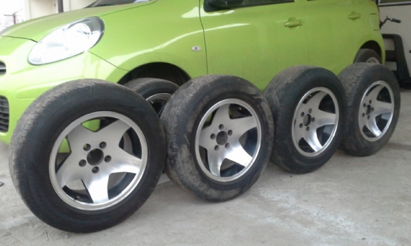 ขายล้อ 15 5รู114 พร้อมมยาง Deestone 2011