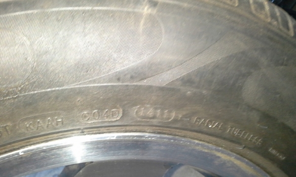 ขายล้อ 15 5รู114 พร้อมมยาง Deestone 2011