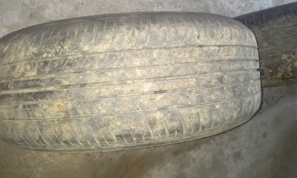 ขายล้อ 15 5รู114 พร้อมมยาง Deestone 2011