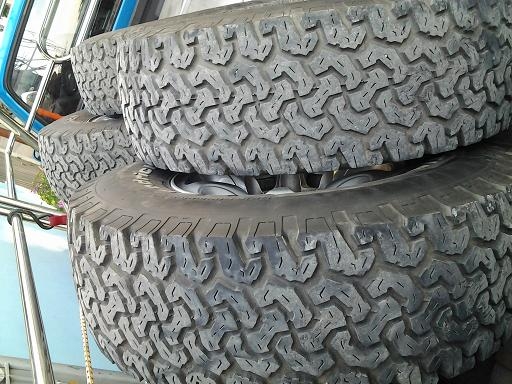 ขายแม๊กแท้ Off-Road Mitsubishi พร้อมยาง 31 นิ้ว ขายแม๊กแท้ Off-Road Mitsubishi พร้อมยาง 31 นิ้ว