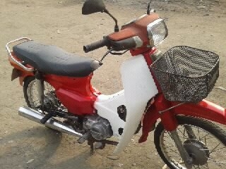 ดรีมคุรุสภาเดิม สวยเครื้องดี สตาดมือ มีเล่มทะเบียน 12500