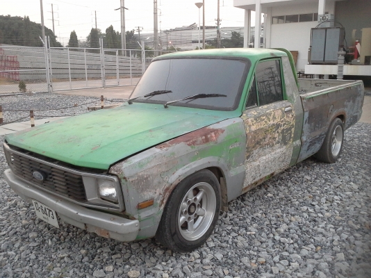 ขายford courial เดิมๆแห้ง ทะเบียนเต็ม พร้อมใช้ครับ