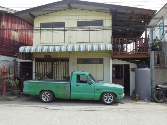 ขายford courial เดิมๆแห้ง ทะเบียนเต็ม พร้อมใช้ครับ